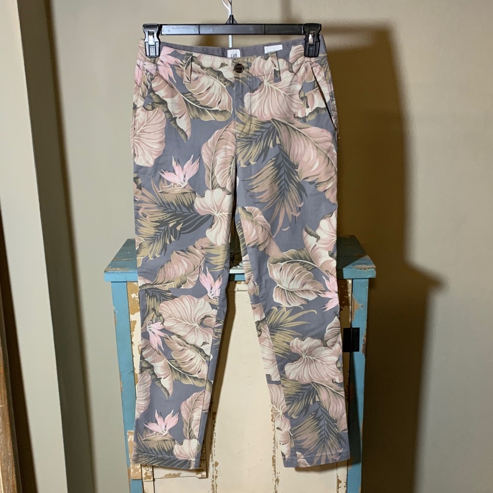 GAP Girlfriend Chino with Floral Design. Size 2
